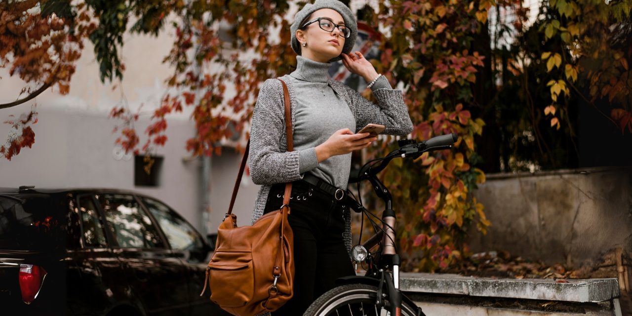 Accessories and Layering: Elevating Everyday Outfits
