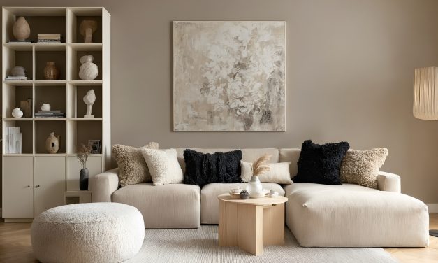 The One-Piece Rule: Why Artisanal Decor Always Wins in Neutral Spaces